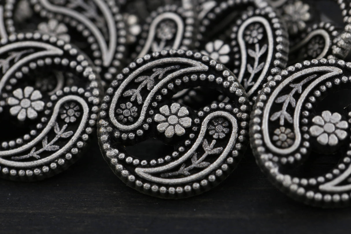 Metal Button Antique Silver Daisy Shank 15mm