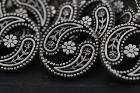 Metal Button Antique Silver Daisy Shank 15mm
