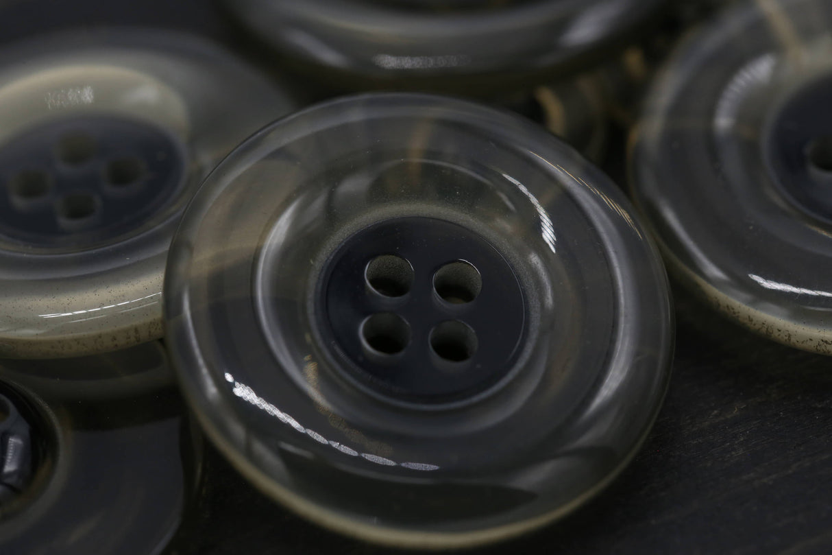 Clear Plastic Button Black Center 18L