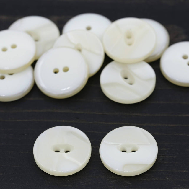 Plastic Button Ivory Glossy 32L 20mm
