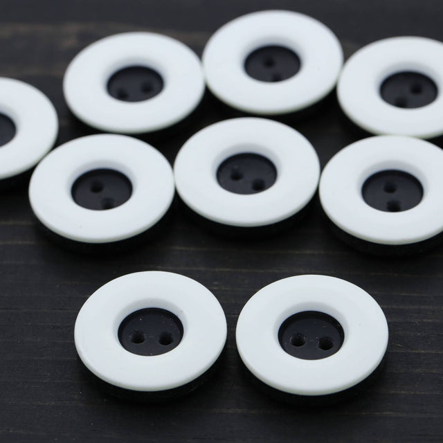 Plastic Button Black White 18mm 2-Hole