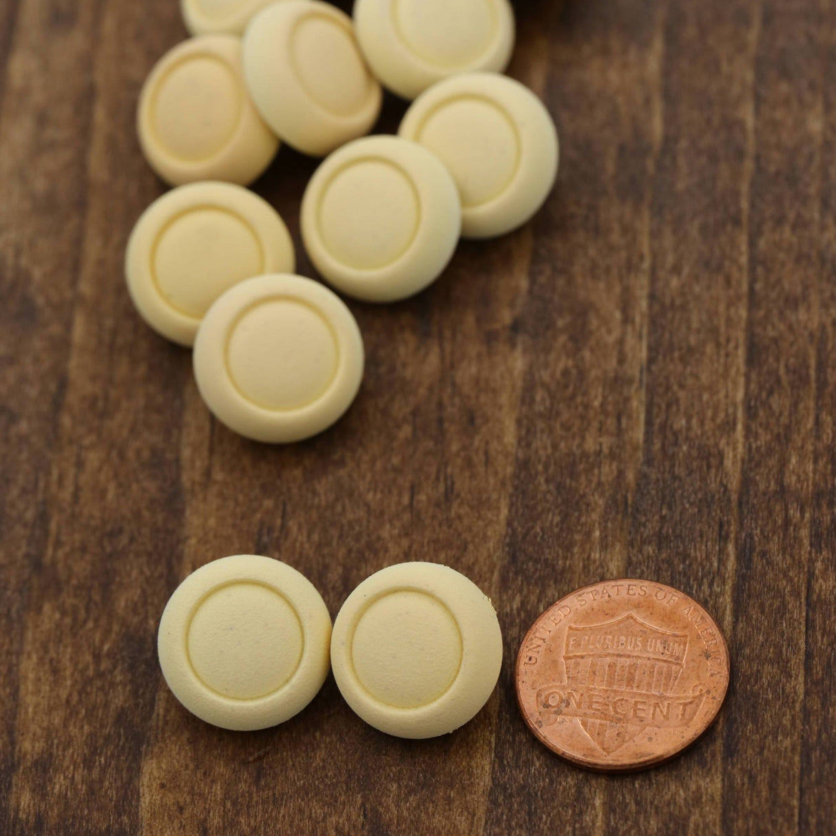 Plastic Shank Button Peach 15 mm