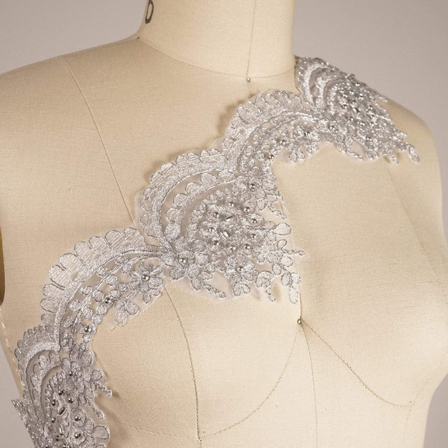 Beaded Scalloped Lace Trim 4.5" Silver Ivory