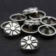 Metal Button Silver Flower Wheel 36L