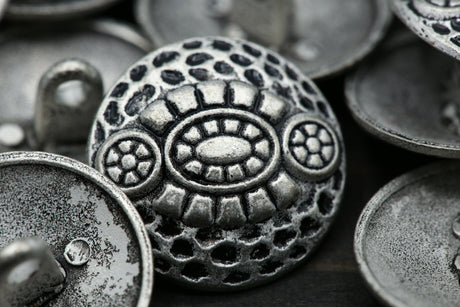 Metal Shank Button Silver Chewed Effect 32L