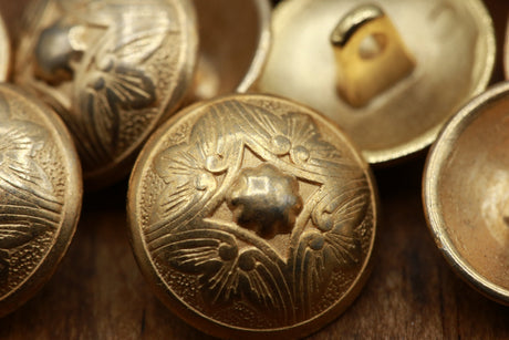 Gold Metal Shank Button 28L 18mm