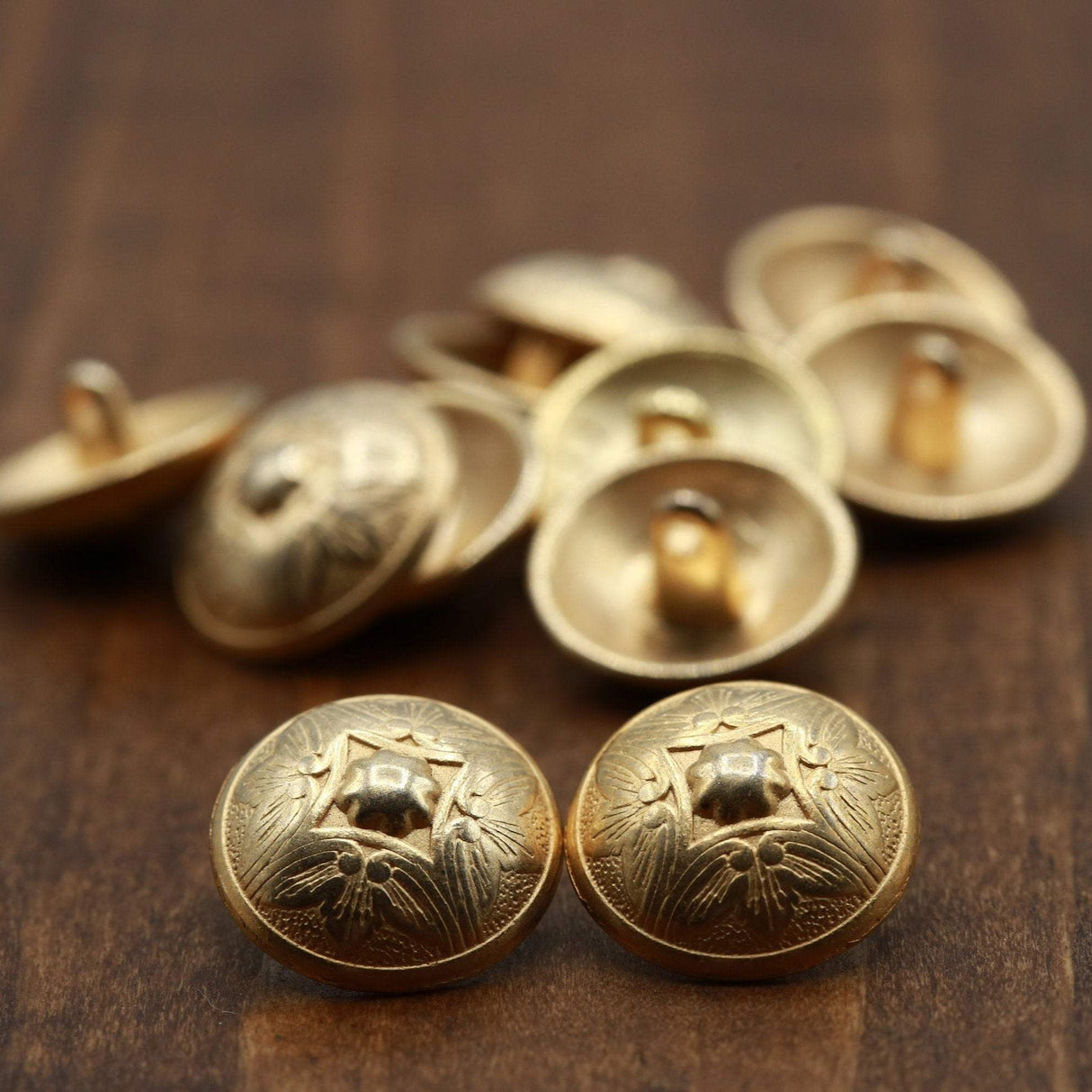 Gold Metal Shank Button 28L 18mm