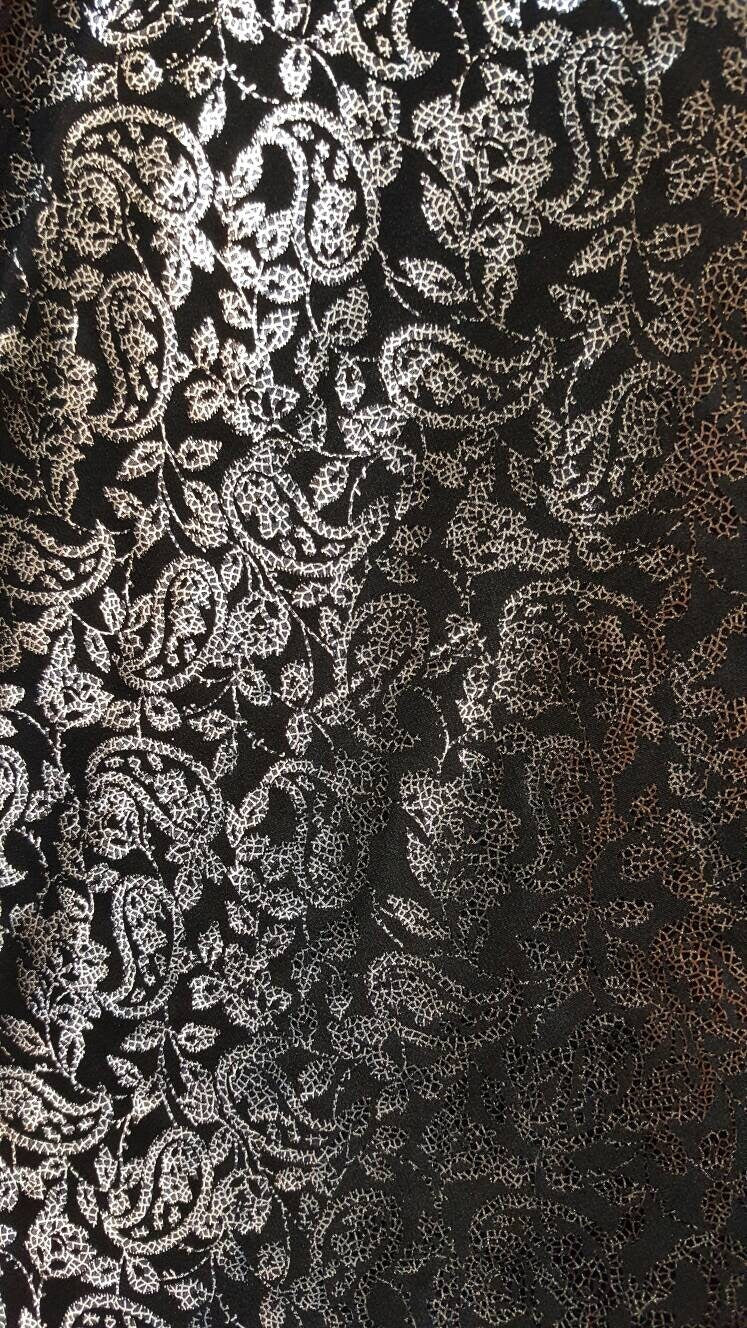 Shining Satin Gold Paisley Black
