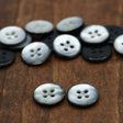 Faux Shell Button Gray 15mm 24 Ligne