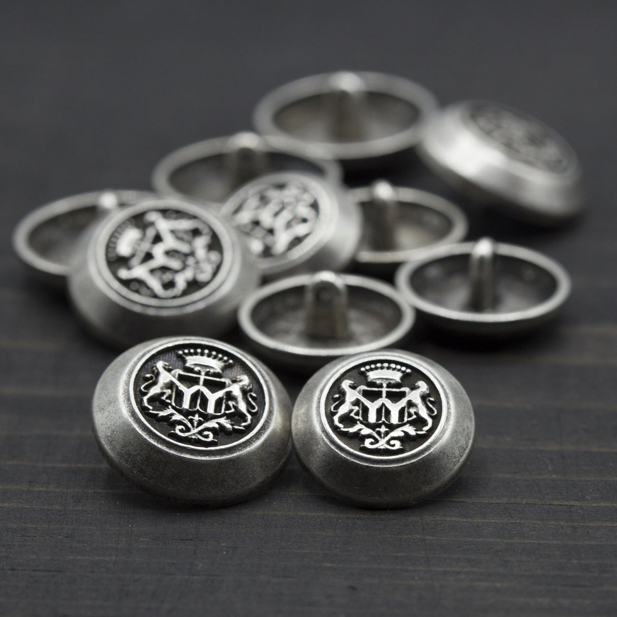 Metal Shank Button Silver Crown 20mm