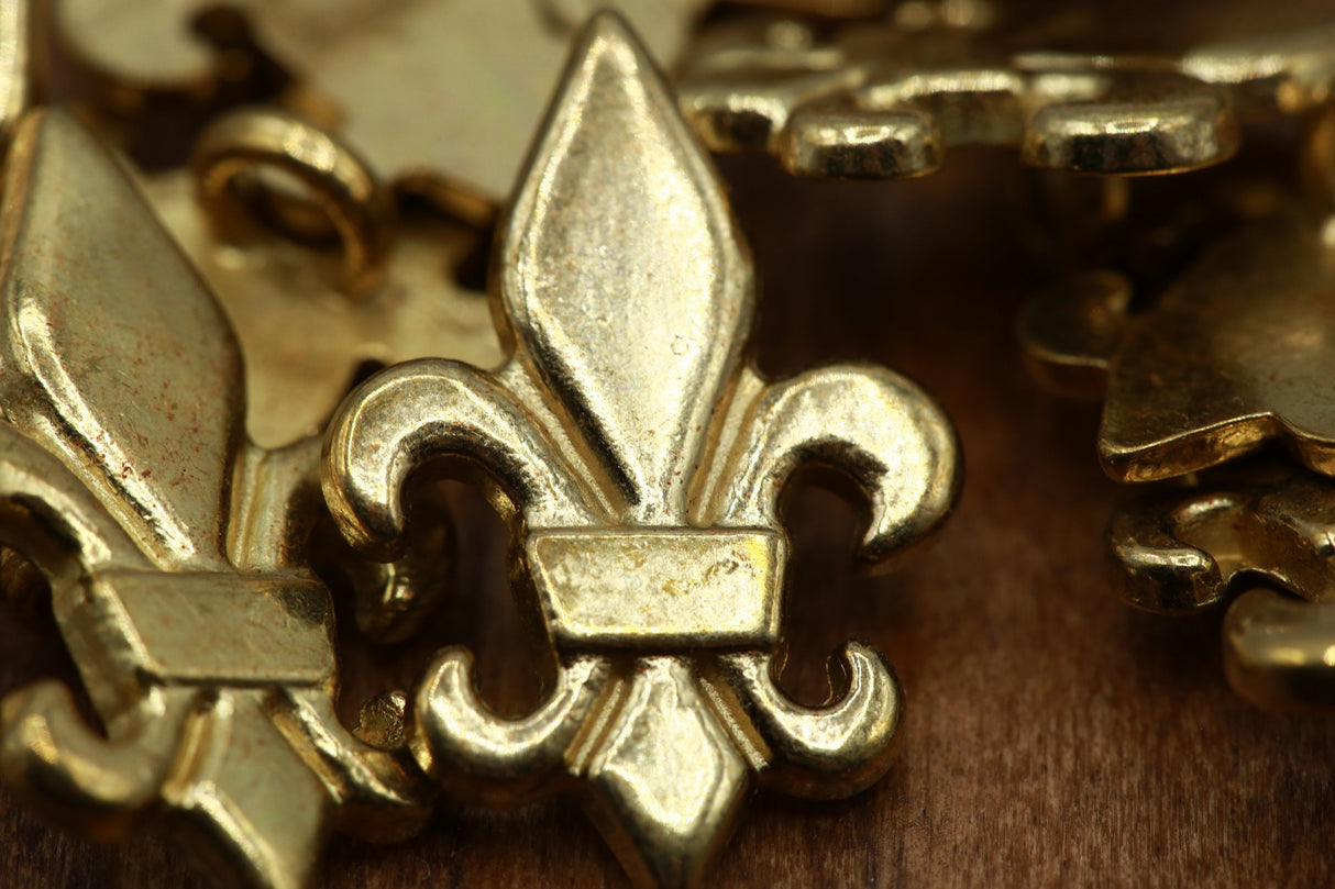 Gold Flor De Lis Shank Button 25mm
