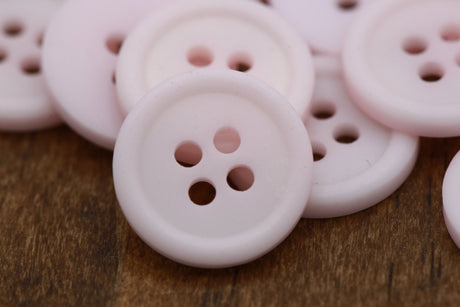 Plastic Button Baby Pink 24L 4-Hole