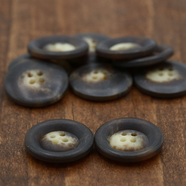 Tortoise Plastic Button 36L 23mm