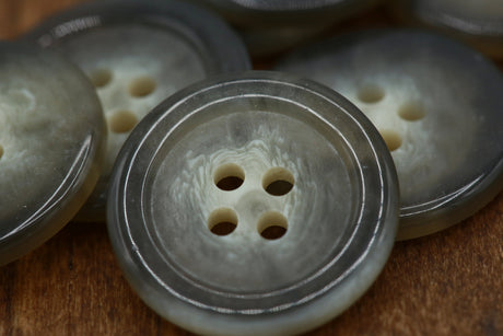 Plastic Button Off White Swirls 20mm