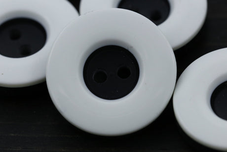 Plastic Button Black White 18mm 2-Hole