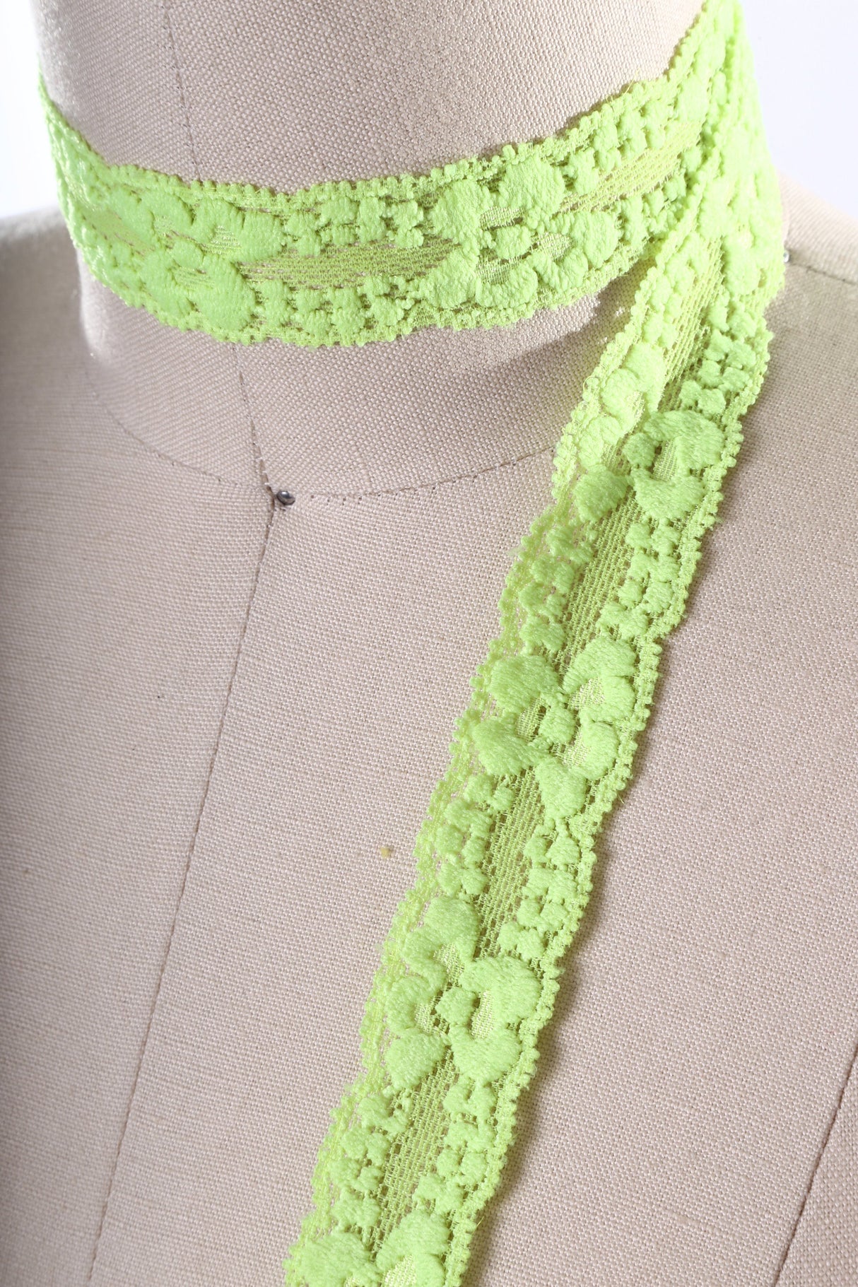 Elastic Lace Trim Neon Green 7/8 Inch