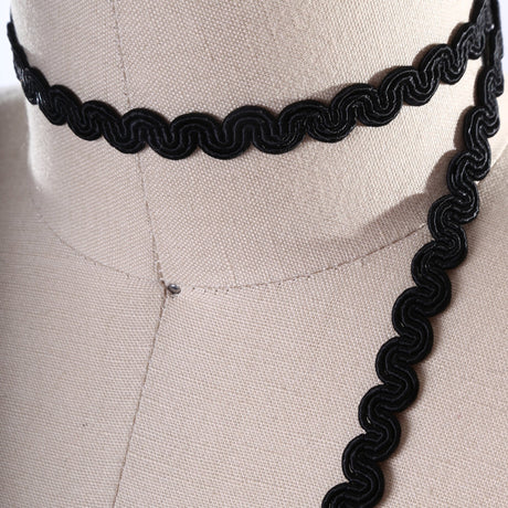 Gimp Trim Metallic Gold Black 3/8 Inch