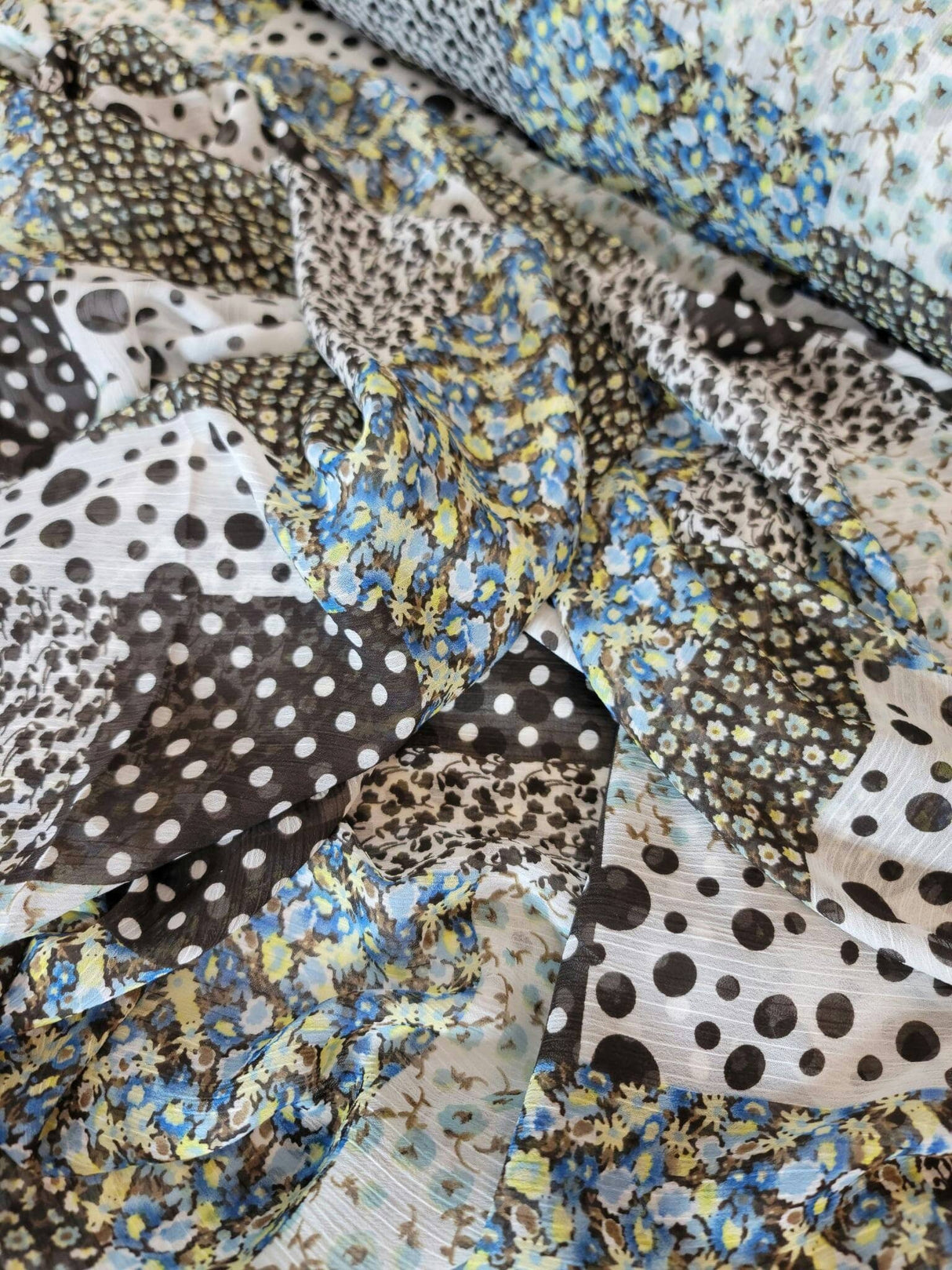 Floral Chiffon Blue Black