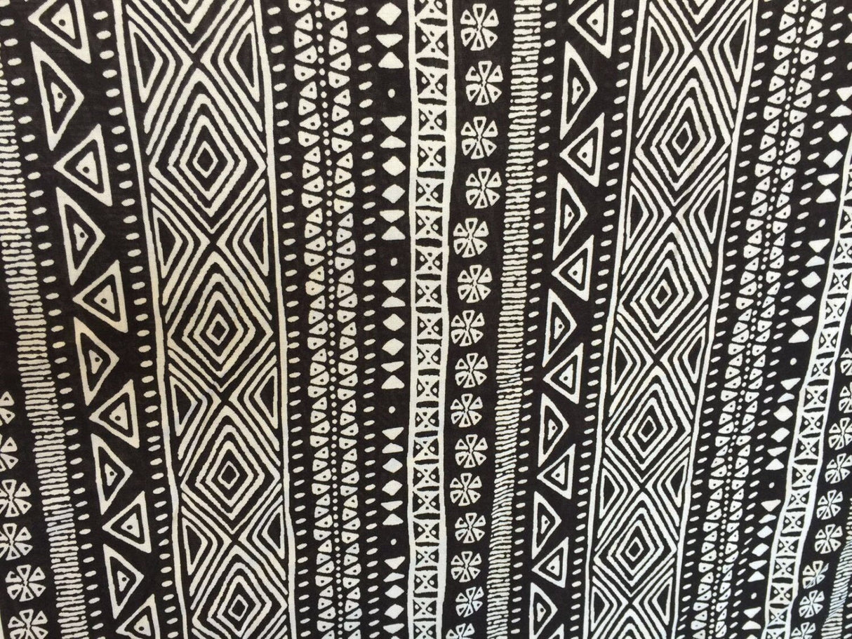 Rayon Crepe Print Off White Black