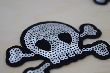 Skull Patch Silver Sequined Felt Iron-On