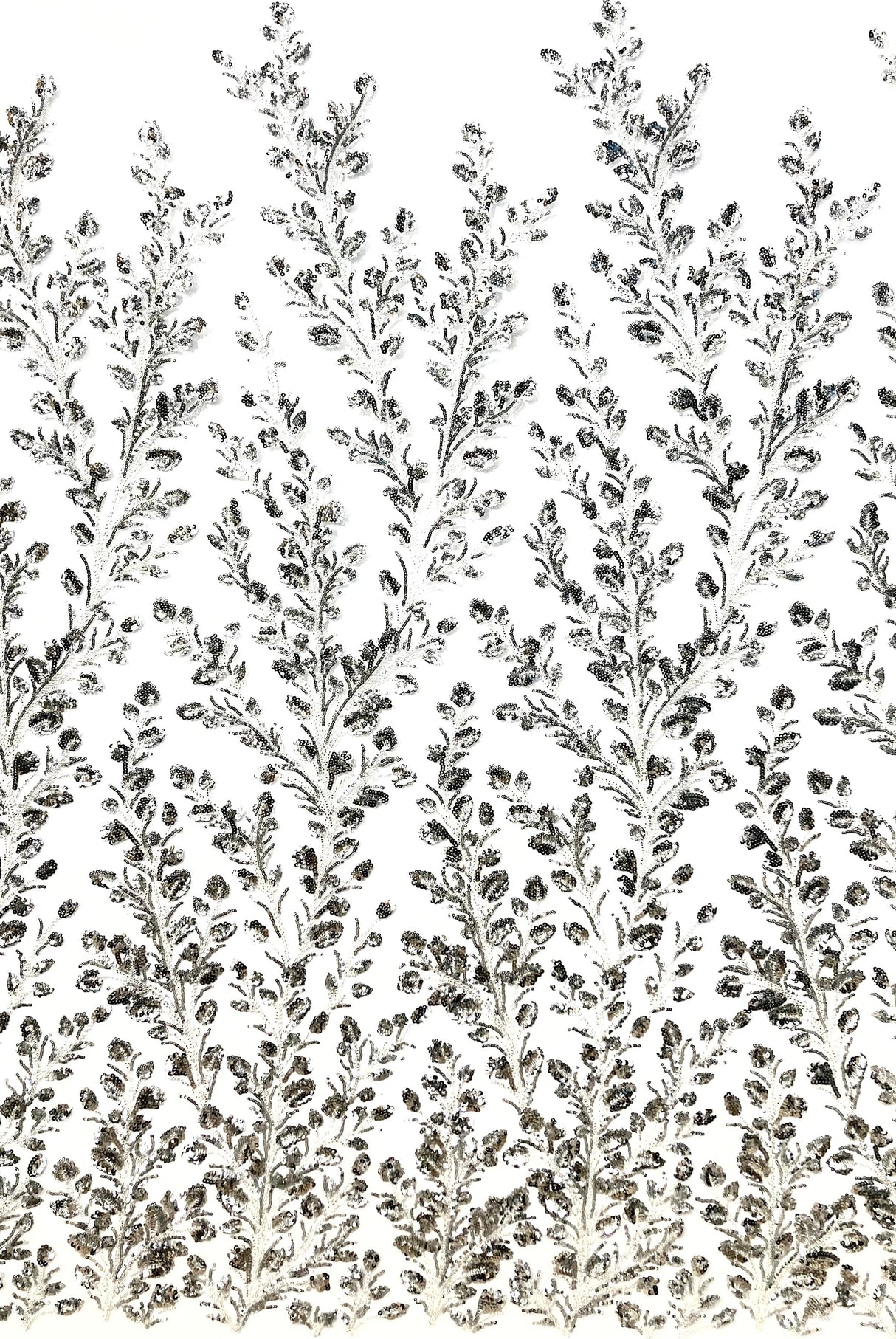 Beaded Sequined Lace Fabric on Polyester Net Mesh