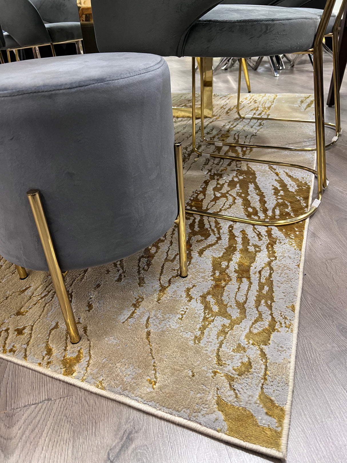 Maximus 230 Polyester Viscose Blend Fabric - Color-Changing Flat Weave, Rain Gold Viscose, 10' X 13' (1 Rug)