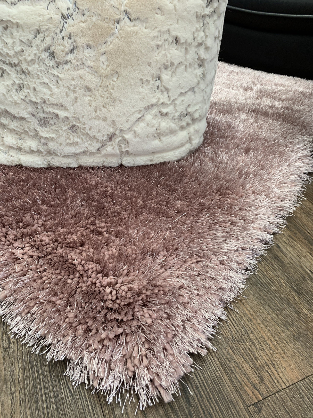 Pale Or Dusty Pink Polyester Shag Fabric - Solid Plush Fluffy Shine, Thick And Thin Yarns Design, 7'6" X 10'3", 5' X 7' (1 Unit)