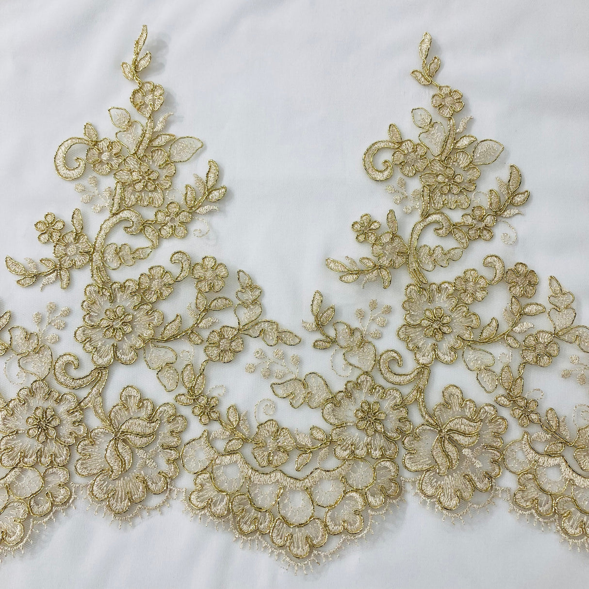 Embroidered Lace Trim Floral Scalloped Edge