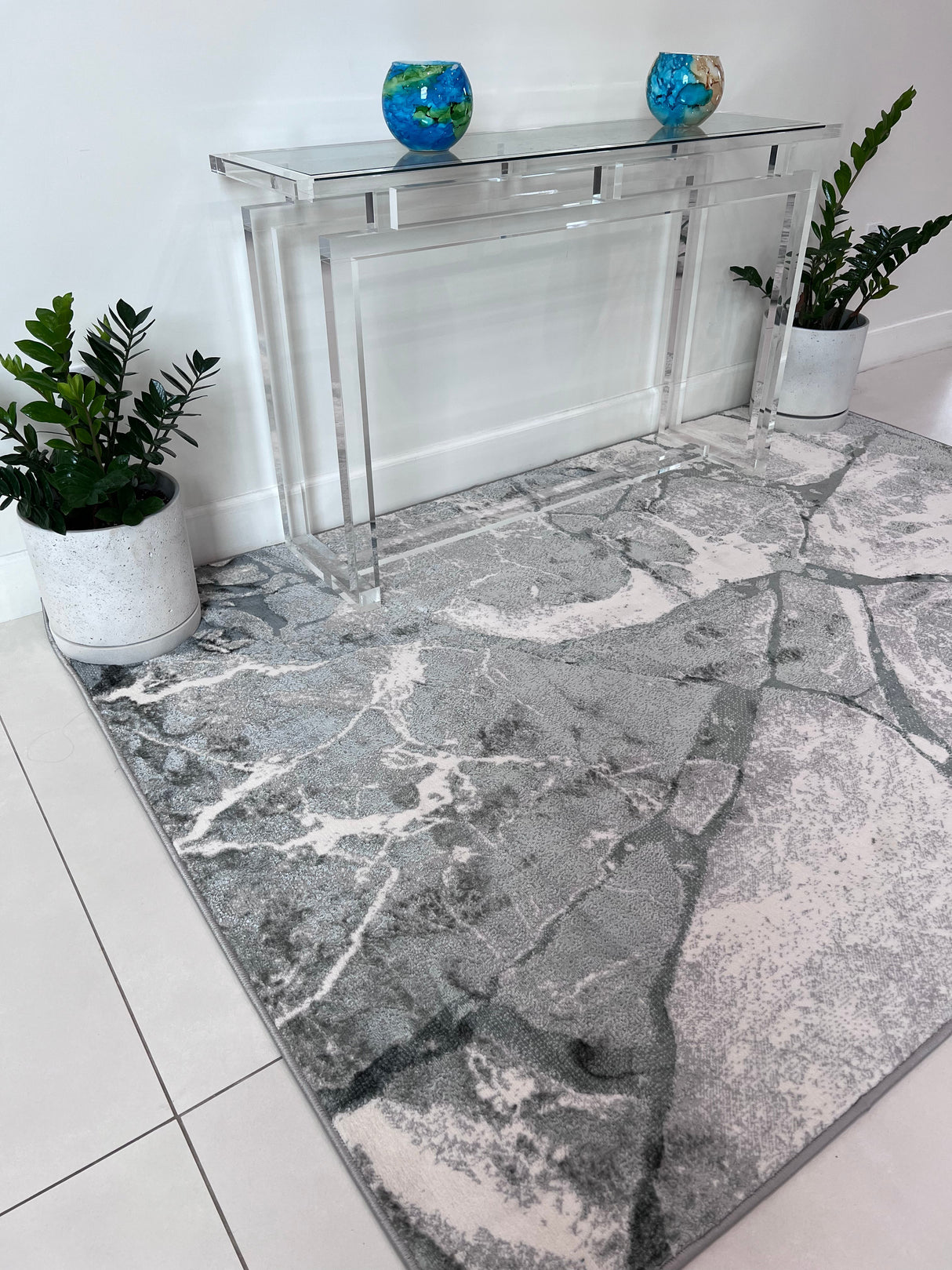 Tess 911 Gray Polyester Area Rug - Gray, TES911 Gray (5' 3" X 7' 4")