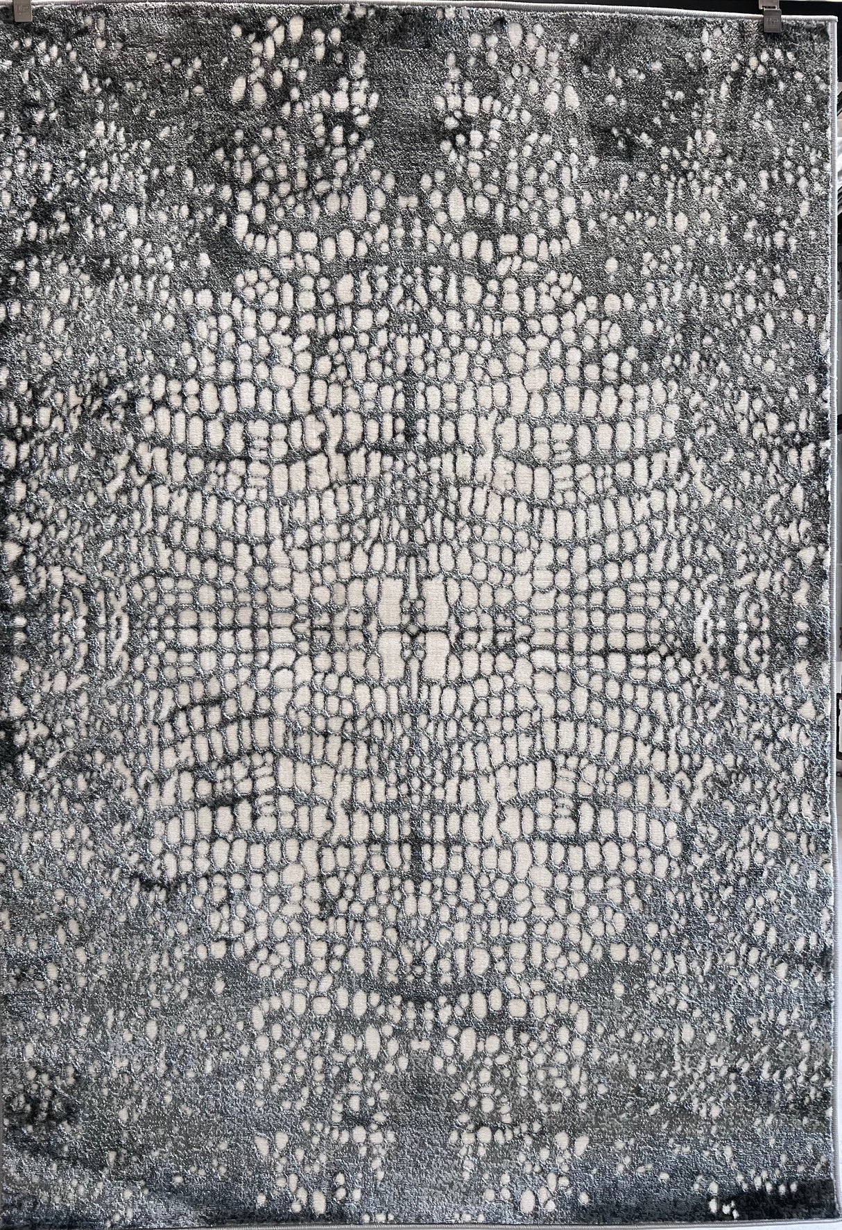Tess 908 Gray Polypropylene Area Rug - Gray, Soft Backing, Power-Loomed, Stain And Fade Resistant (5' 3" X 7' 4")