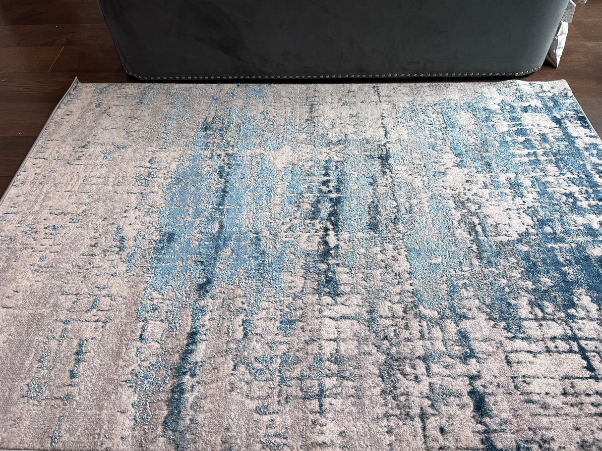 Tess 913 Blue Polyester Area Rug - Blue, Machine Made, Made In Turkey (5' 3" X 7' 4")