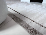 Maximus 245 Polypropylene Polyester Fabric - Silver With Gold Border Design, Color-Changing Flat Weave, 60% Polypropylene 40% Polyester, Power Loom, Made In Turkey (10' X 13')