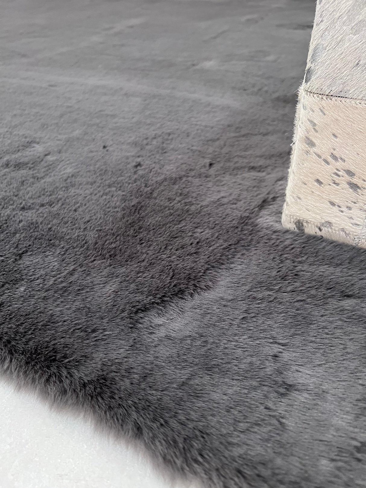 Bella Rug Collection Polyester Fabric - Soft Luxurious Modern Rug, Sandy Beige, Slate Silver, Raven Charcoal, 6' 5" x 9' 2", 2' x 6' (1 Piece)
