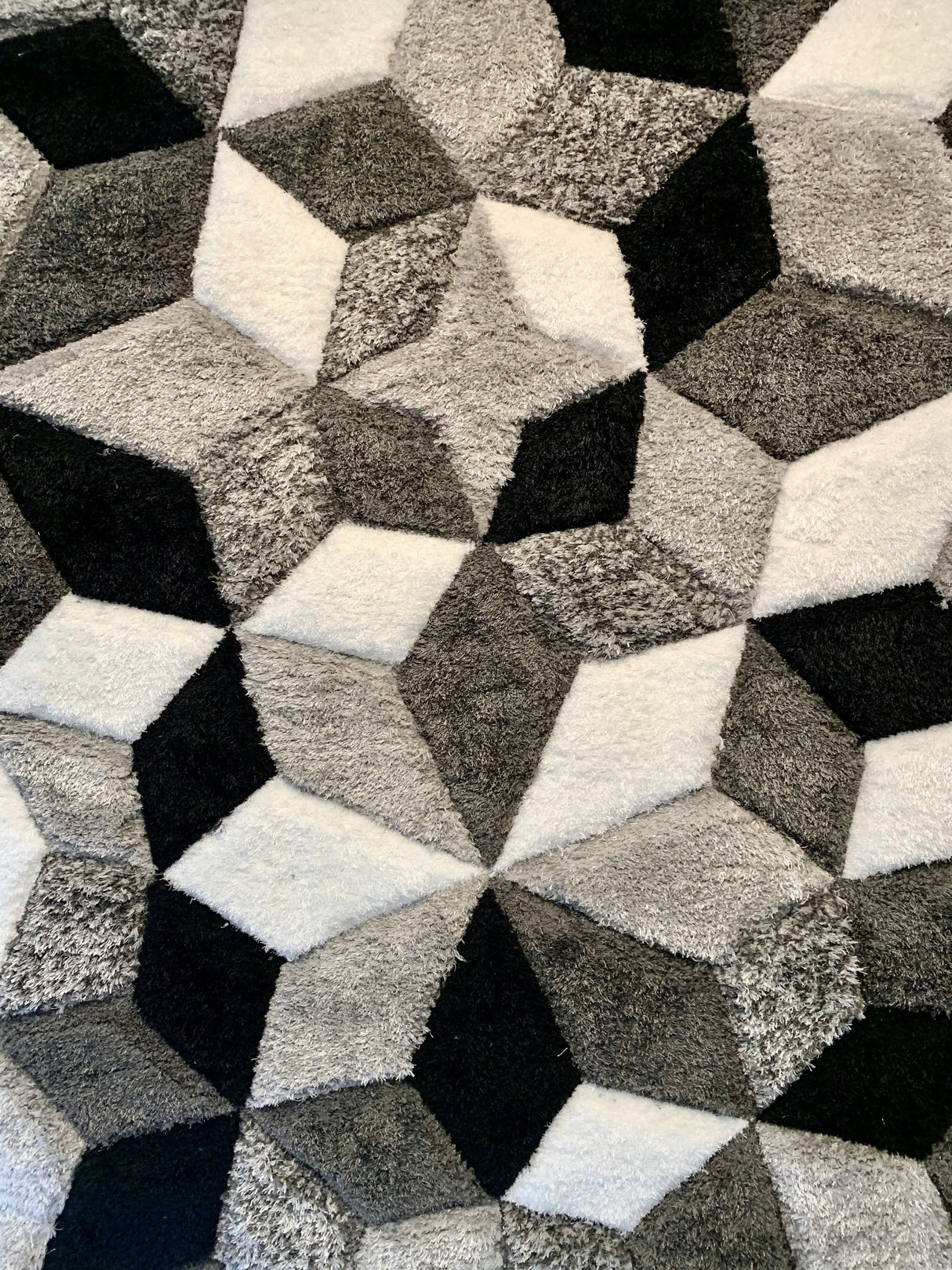 SR-729 Polyester Fabric - Silver Black White 3D Geometric Shag, 7'6" X 10'3", 5' 3" X 7' 5" (1 Rug)