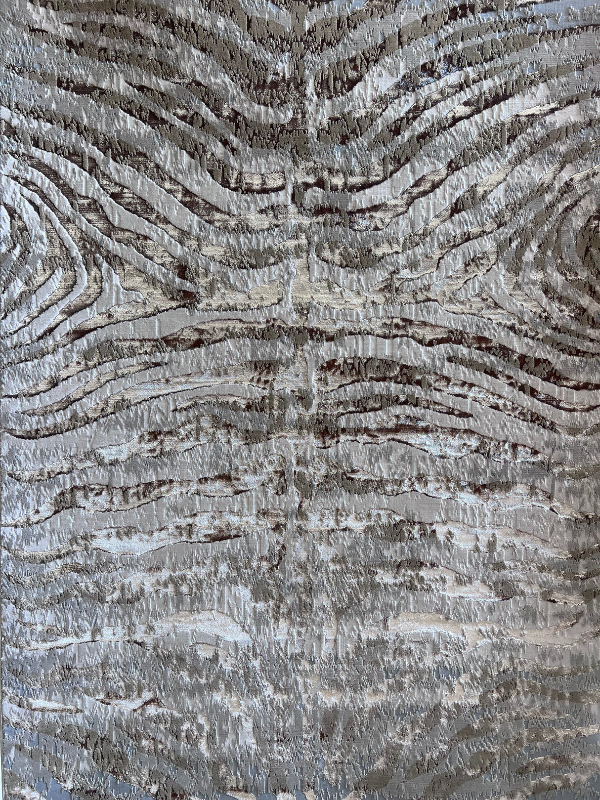 Maximus 187 Polyester Viscose Blend Fabric - Safari Zebra Animal Print, Color-Changing Flat Weave, 7'6" X 10'3" (1 Rug)