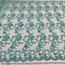 1 yarda de tela de encaje floral 3D con cuentas bordada sobre malla de red 100% poliéster blanca de 52 pulgadas de ancho