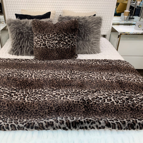 Leopard Cheetah Jaguar Animal Print Faux Fur Fabric - Brown Animal Print, 104" X 93" (Cal King/Eastern King)