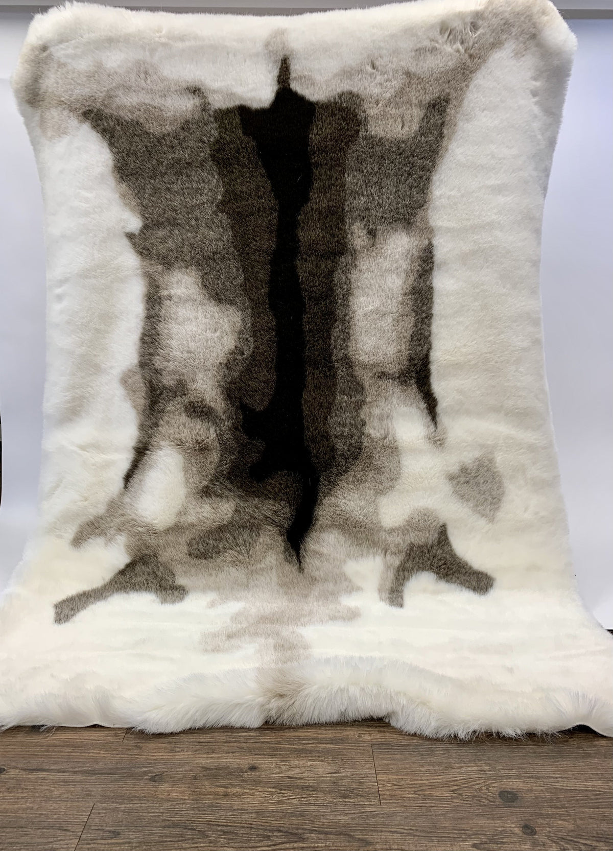 Animal Print Faux Fur Area Rug/Bed Cover Collection for Modern Spaces