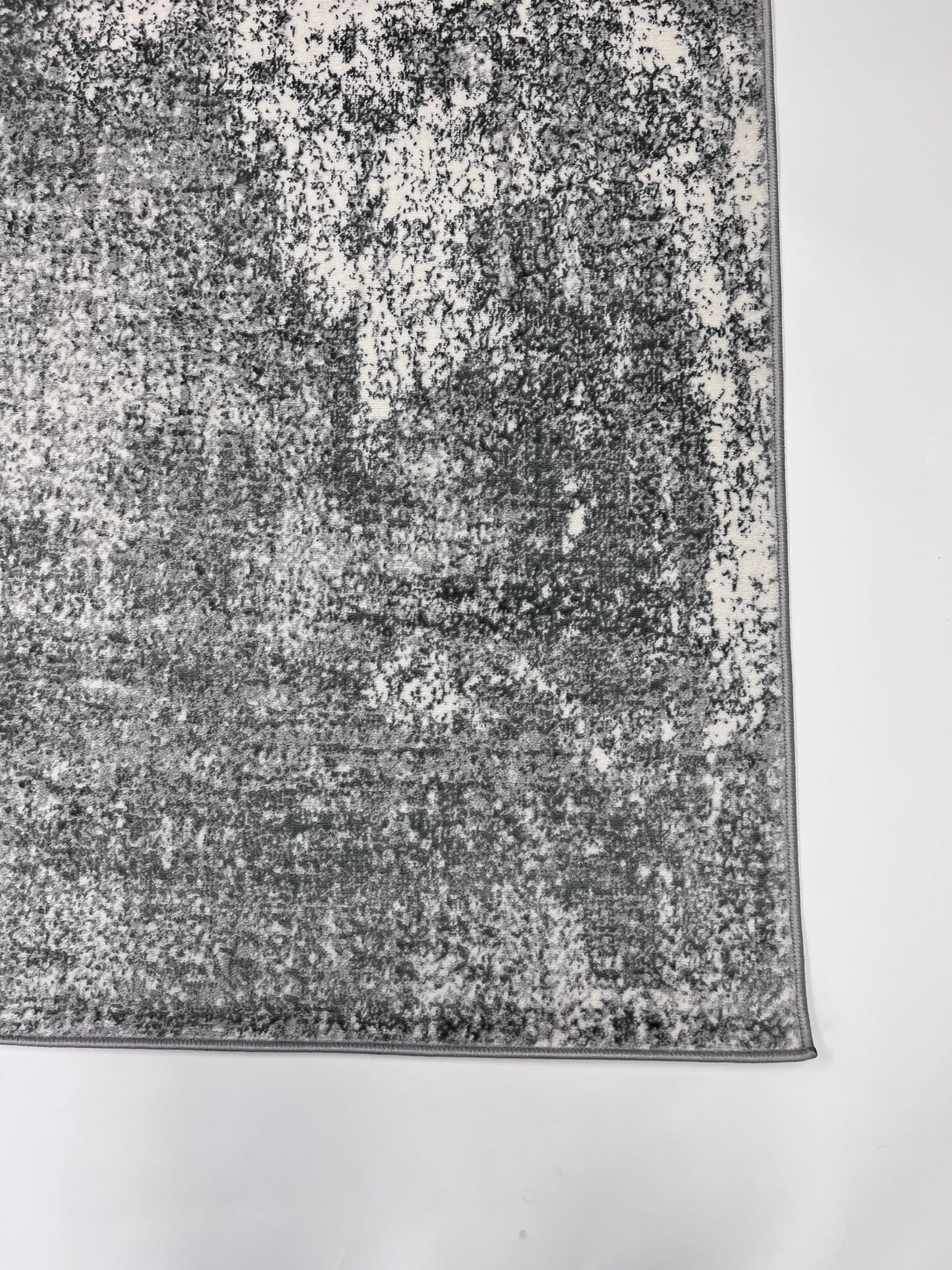 Tess 906 Gray Polyester Area Rug - Gray, TES906 Gray, 5' 3" X 7' 4" (1 Piece)