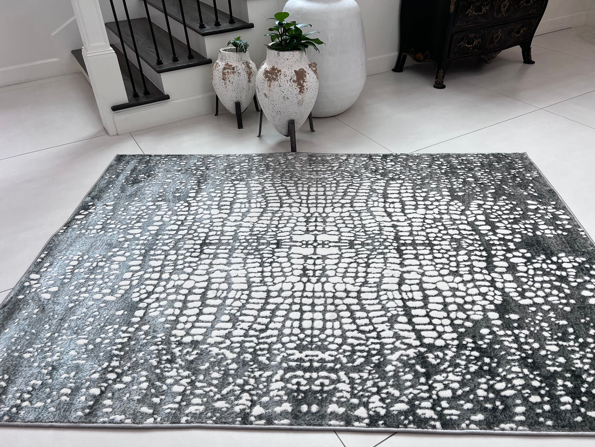 Tess 908 Gray Polypropylene Area Rug - Gray, Soft Backing, Power-Loomed, Stain And Fade Resistant (5' 3" X 7' 4")