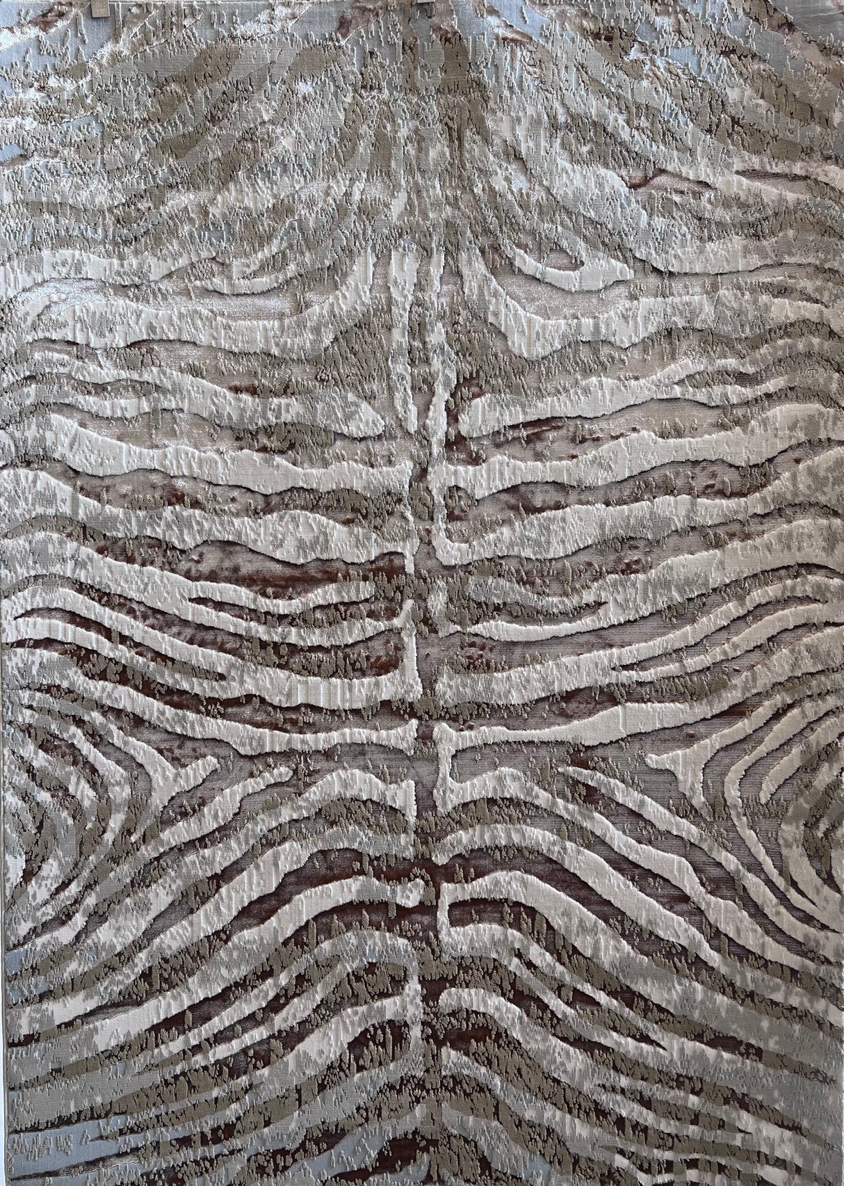 Maximus 187 Polyester Viscose Blend Fabric - Safari Zebra Animal Print, Color-Changing Flat Weave, 7'6" X 10'3" (1 Rug)