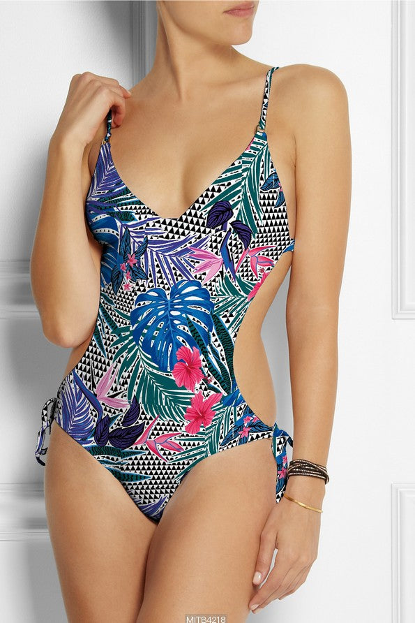 Swim Knit Poly Spandex Jungle Triangles 4-Way Stretch