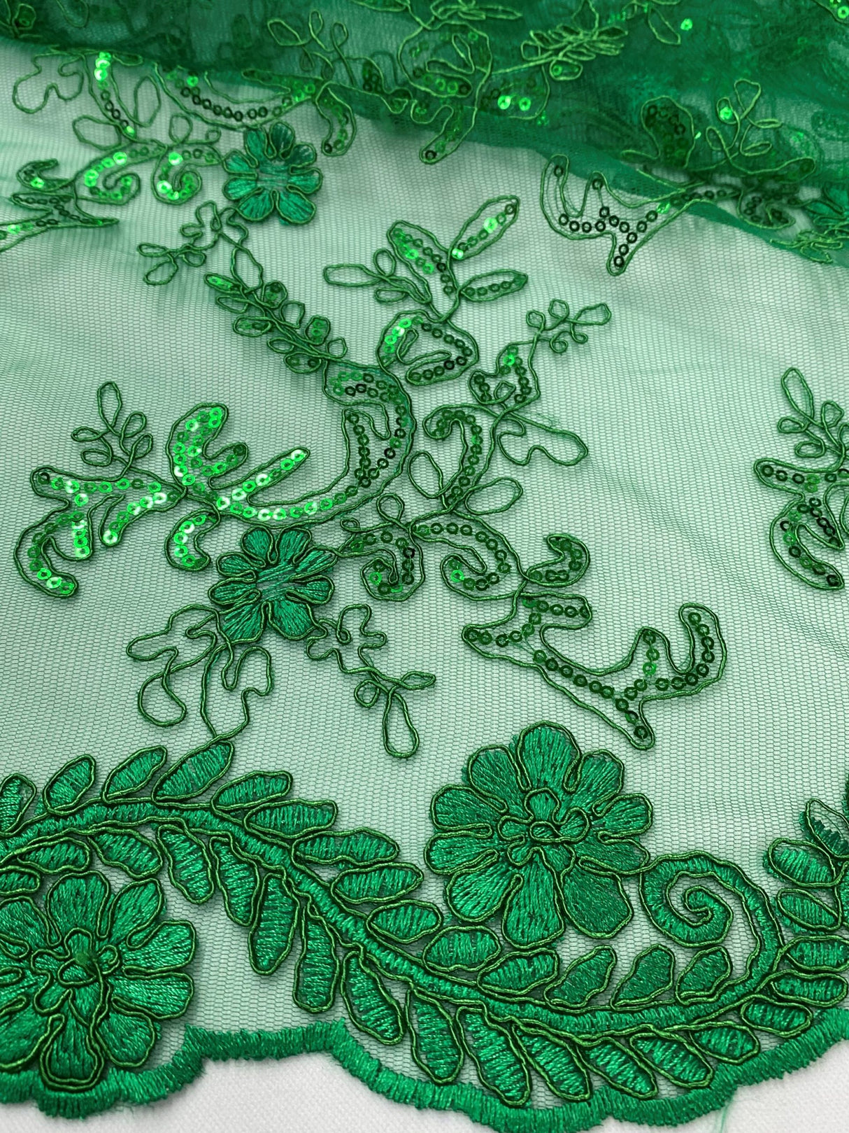 Elena'S Lace Kelly Green Polyester Lace Fabric - Kelly Green Corded Mesh Embroidered With Sequins, Double Scalloped Edge, 54" Width (1 Yard)