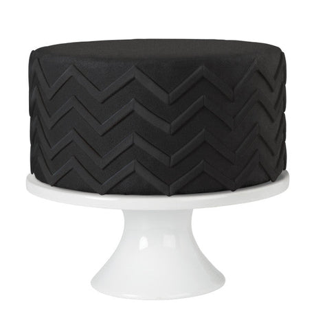 Wilton Decorator Preferred Black Fondant, 24 oz. Fondant Icing
