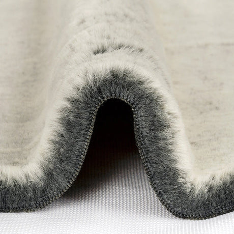 Luxe Cuddle Frosted Baby Seal Night Fabric 58/60"
