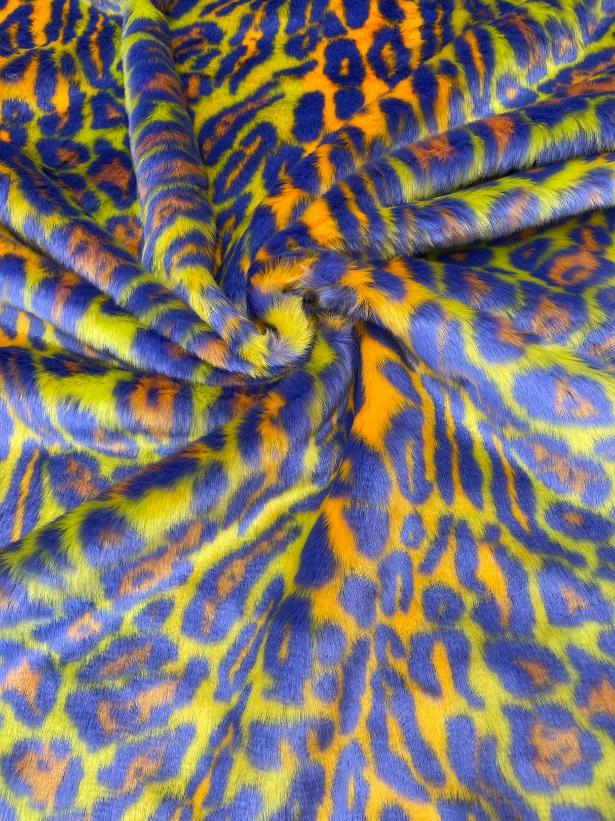 Leopard Tie Dyed Faux Fur Fabric - Black Light Reflective, 58" Width (1 Yard)