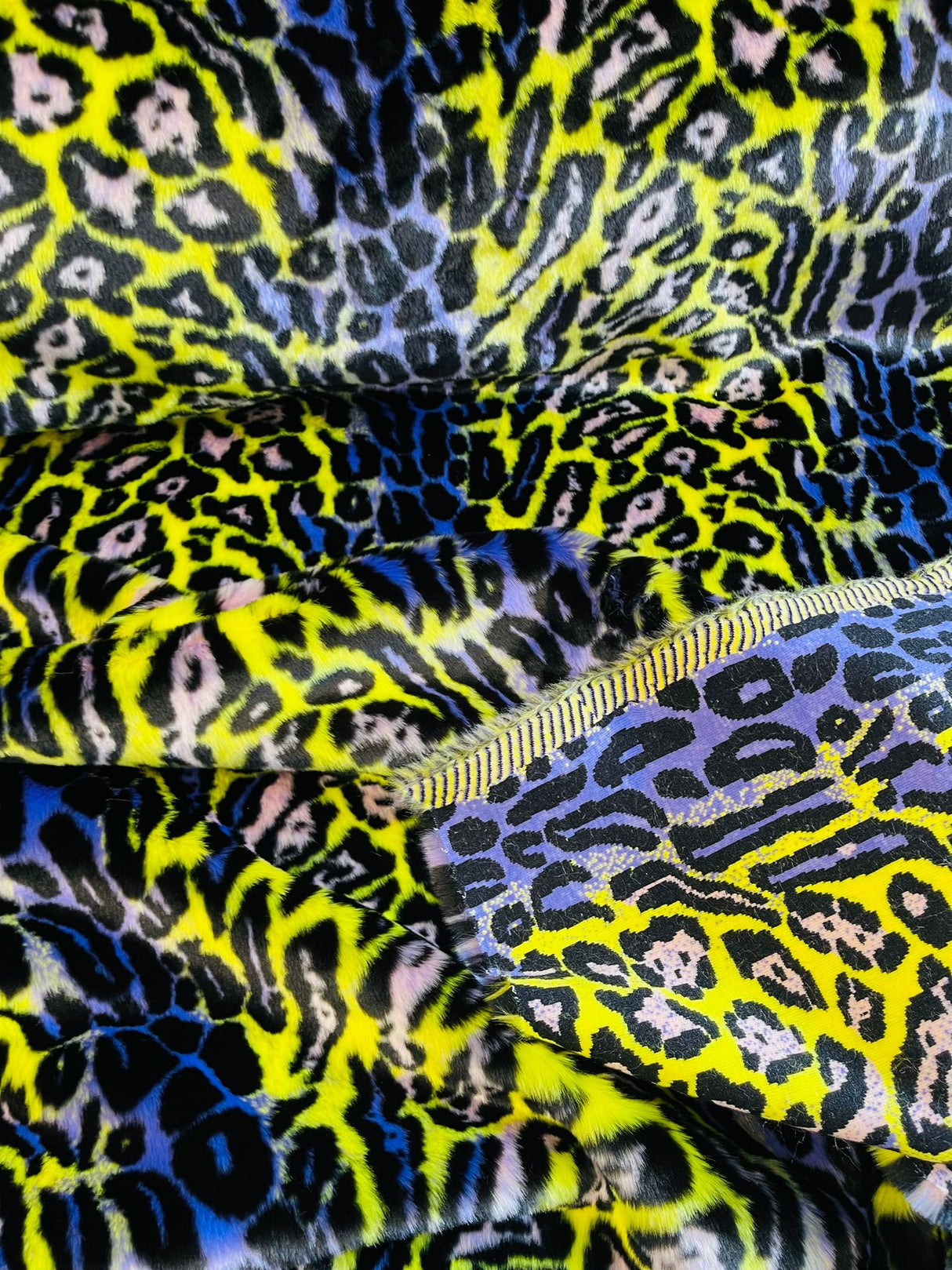 Leopard Tie Dyed Faux Fur Fabric - Black Light Reflective, 58" Width (1 Yard)