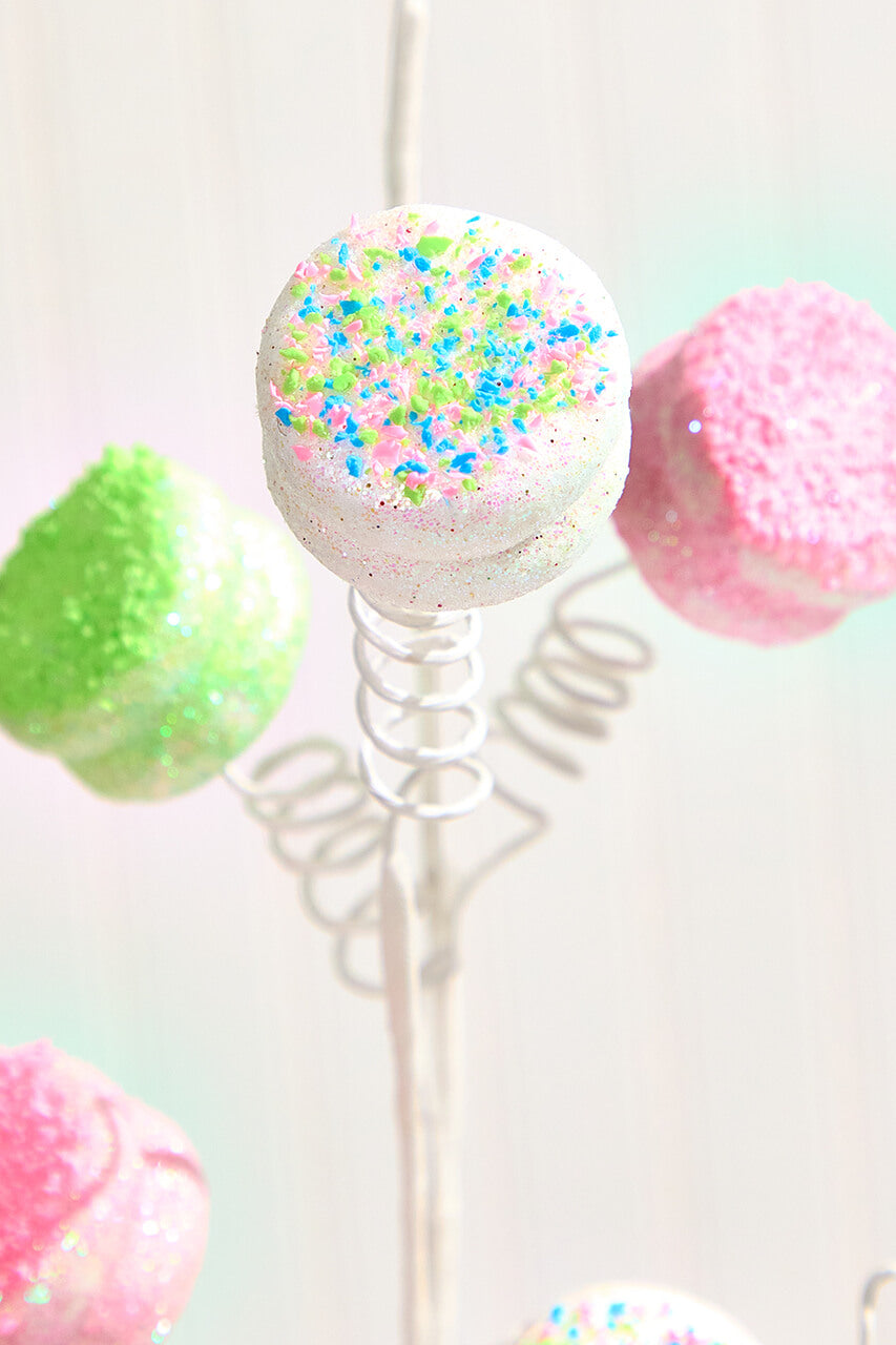 26" Macaron Spray
