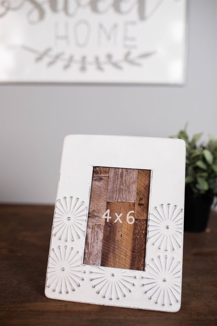 9" White and Grey Metal 4x6 Picture Frame