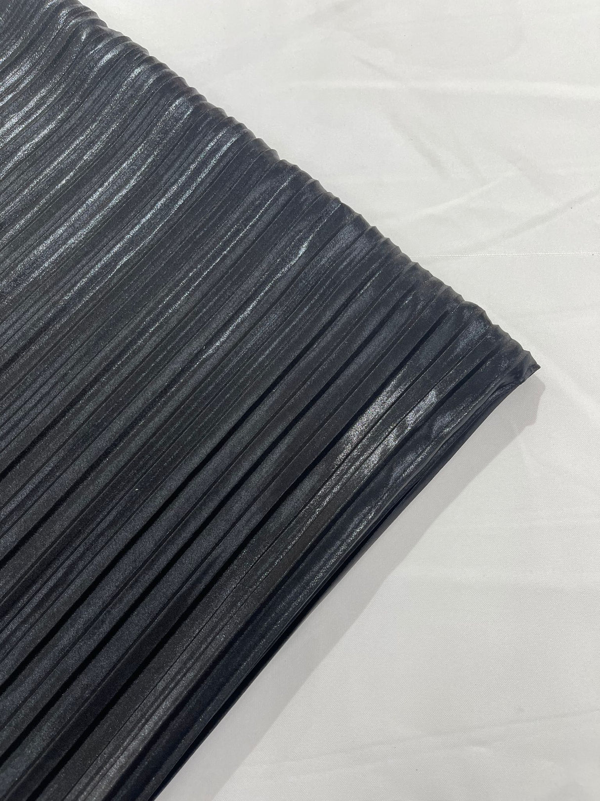 Metallic Foil Accordion Design Polyester Spandex Fabric - Metallic Pleated Texture, 58" Width (1 Yard)